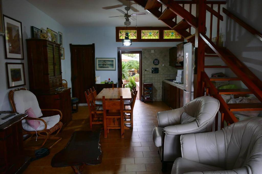 Pm 5 Via Sicilia Guest House Alguer Exterior foto